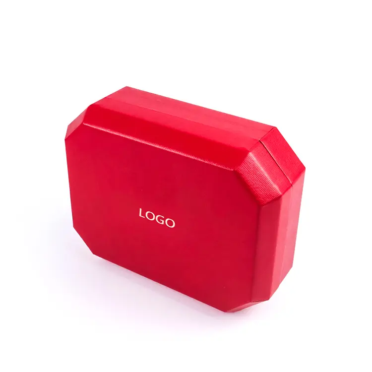 Red Clamshell Makeup Gift Box 2