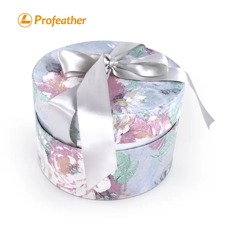 Round Candy Gift Box With Ribbon 1
