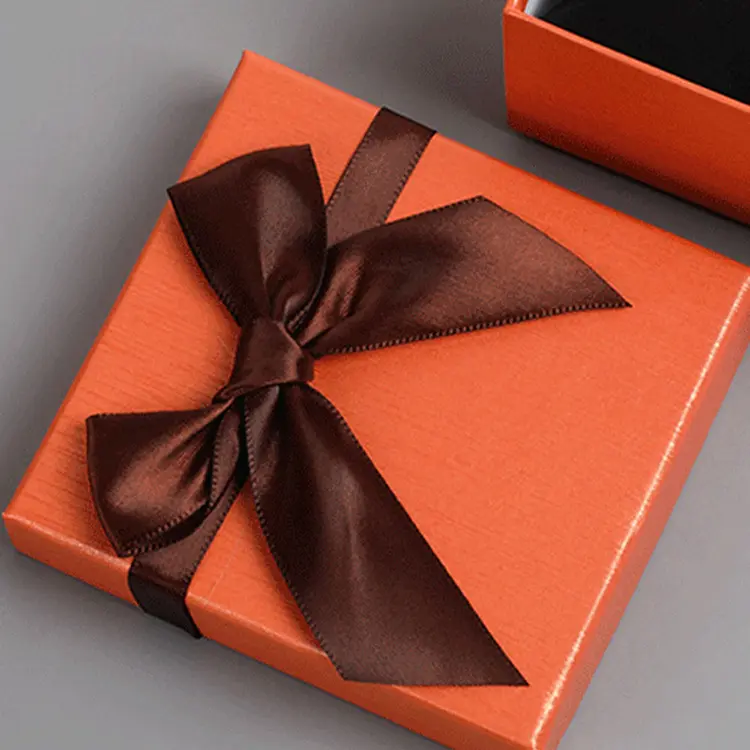 Square Quartz Watch Box 3